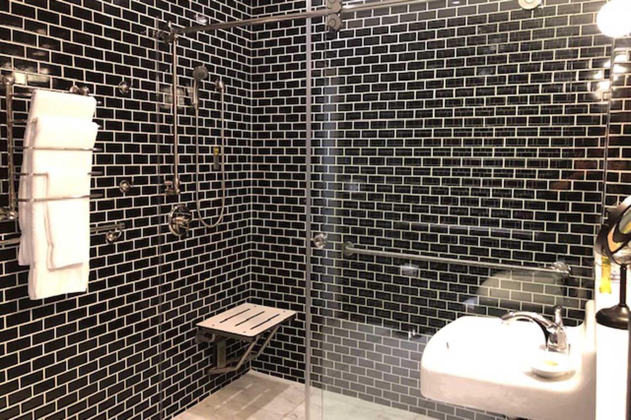 Chambre de Luxe pour Personnes à Mobilité Réduite